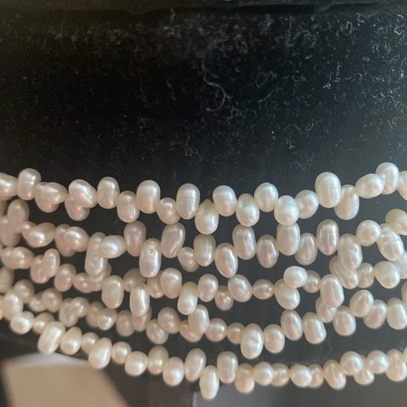 - 5 Strand Freshwater Rice Pearl Necklace Choker w/925 silver Clasp - Picture 3 of 4